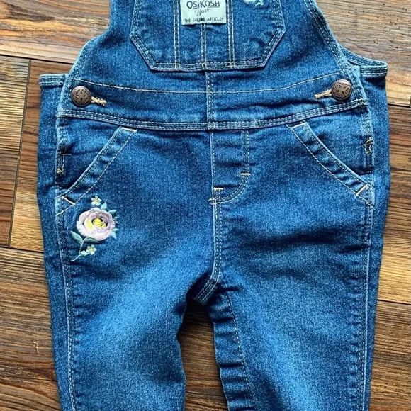 Oshkosh B’gosh Girls Size 9 Months Denim Overalls Embroidered Flowers - Picture 4 of 9